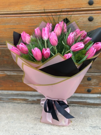Pembe lale buketi premium