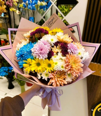 Renkli kasımpatı buketi