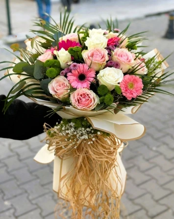 Arya karışık renkli buket