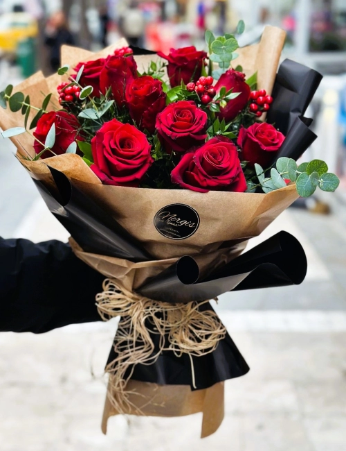 10 Kırmızı gül buketi