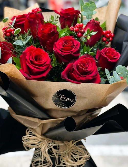 10 Kırmızı gül buketi