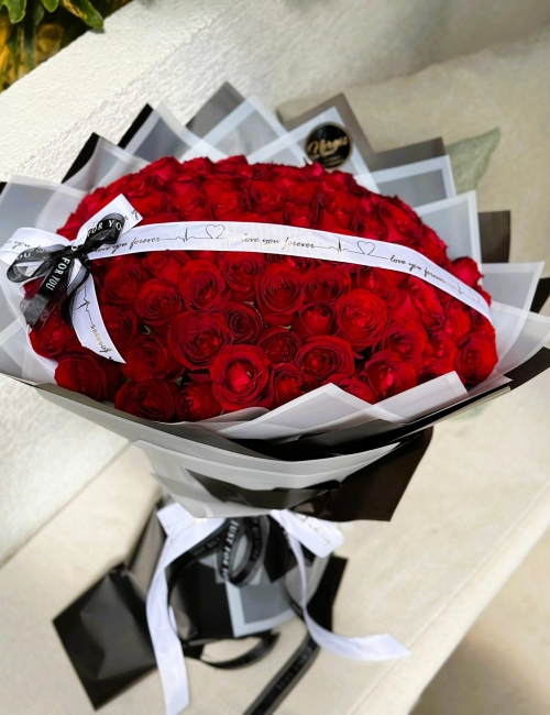 101 Kırmızı Gül Buketi