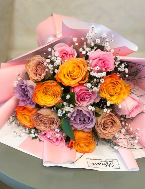 Bonita Renkli gül buketi