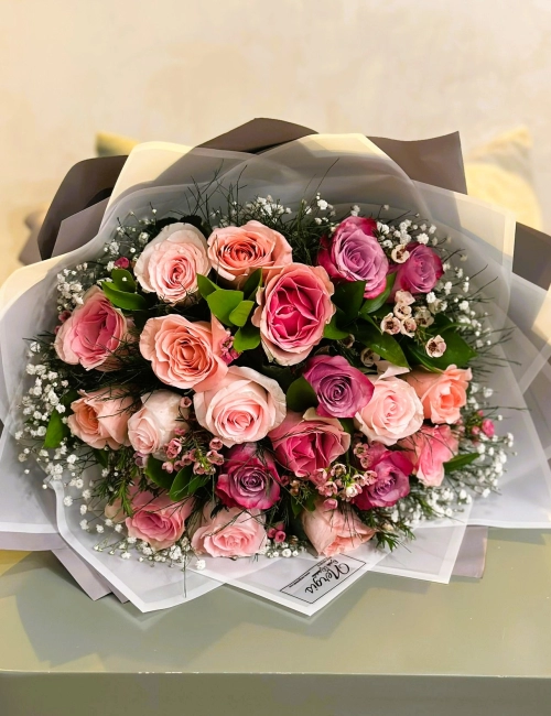 Veronika pembe gül buketi