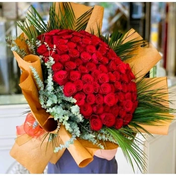 101 kırmızı gül buketi